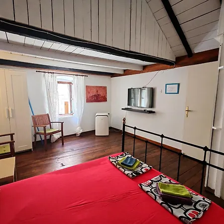 Apartment House Admiralda Near Center And Luke Murter